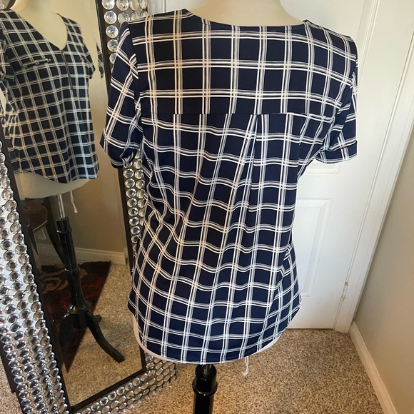 Navy blue and white blouse - Picture 2 of 4